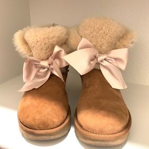 UGG Gita bow mini